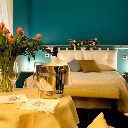 Hotel Cascina Di Corte Венария-Реале Экстерьер фото