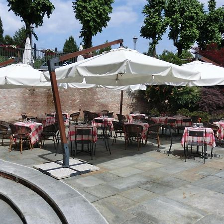 Hotel Cascina Di Corte Венария-Реале Экстерьер фото