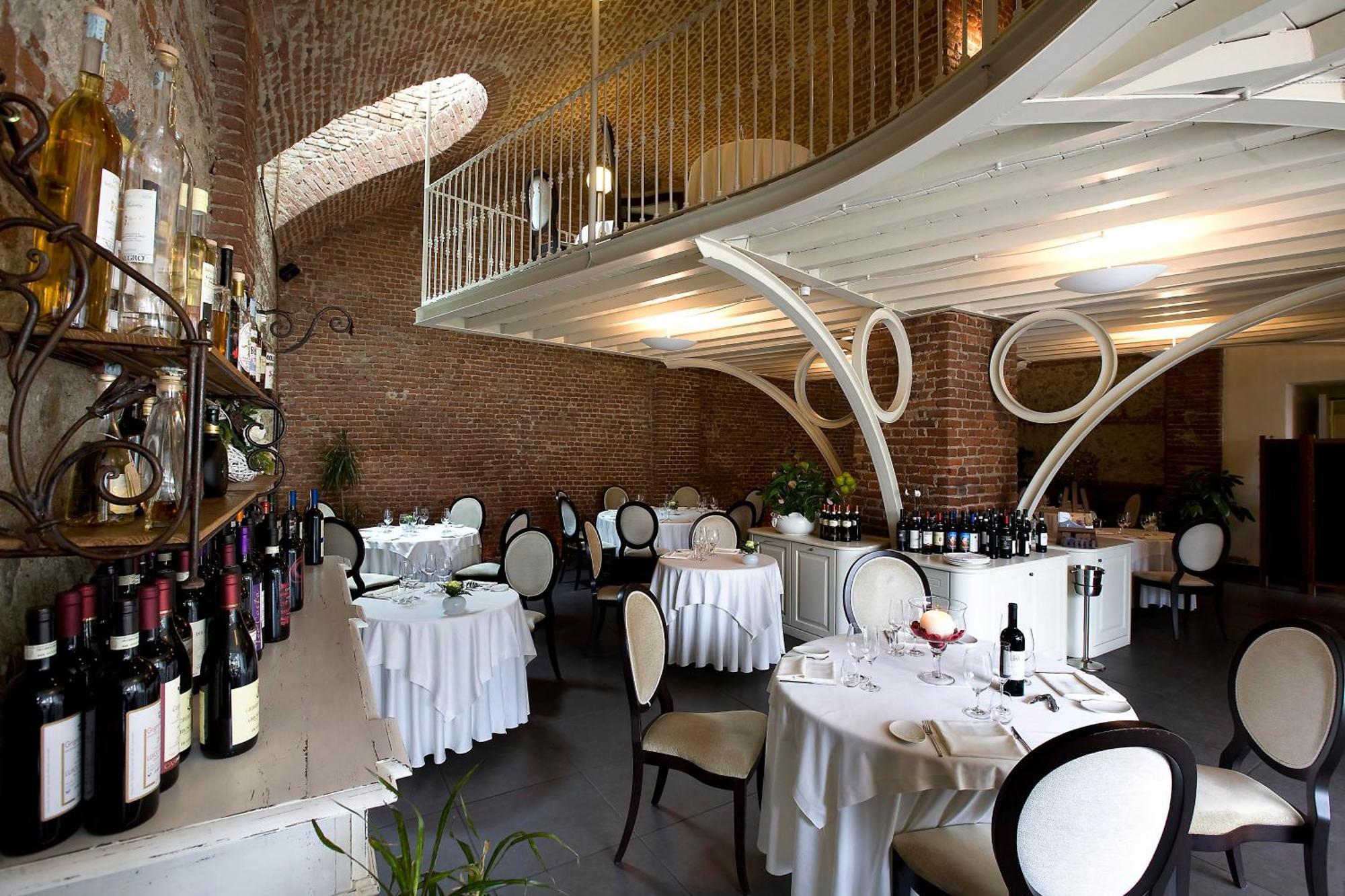 Hotel Cascina Di Corte Венария-Реале Экстерьер фото