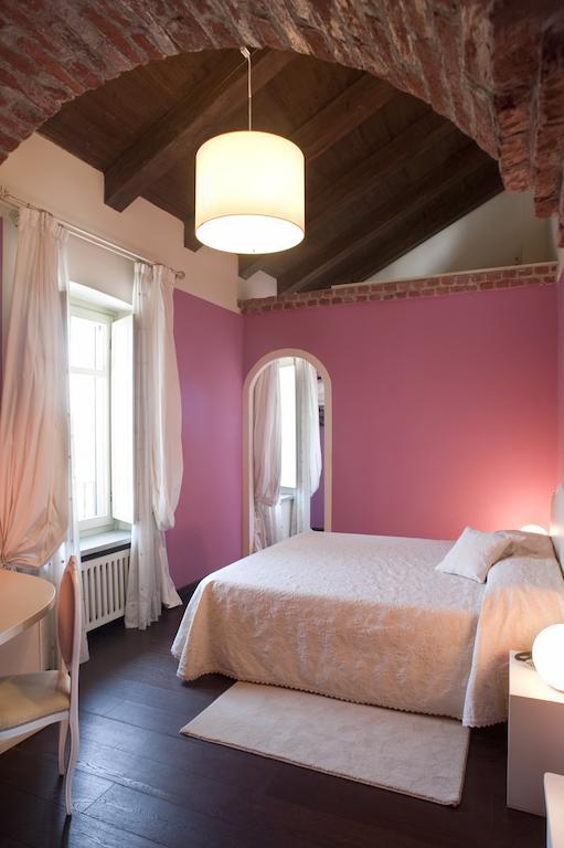 Hotel Cascina Di Corte Венария-Реале Экстерьер фото