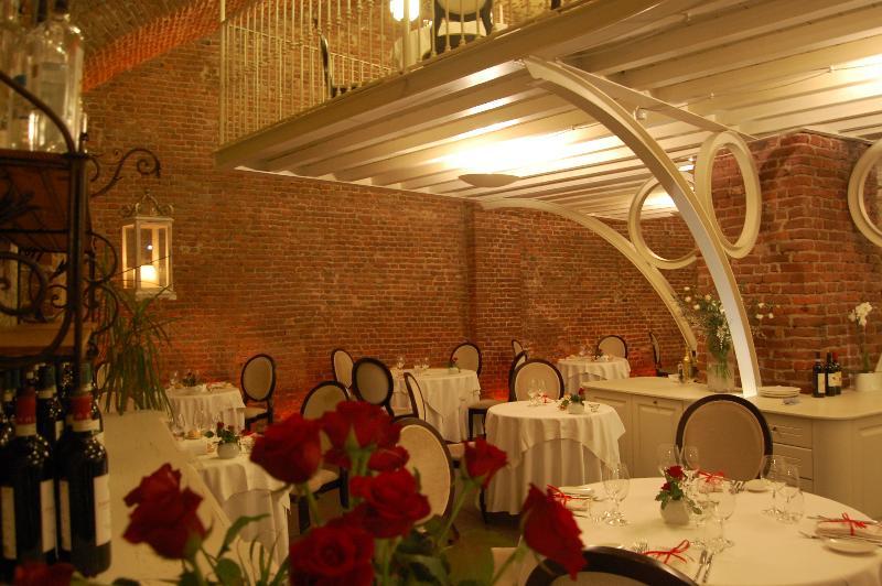 Hotel Cascina Di Corte Венария-Реале Экстерьер фото